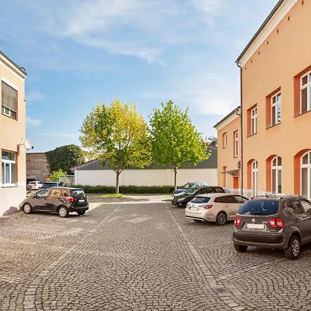 Neu Meissen Altstadt Familyoase Wlan Netflix Magenta Disney Eksteriør billede